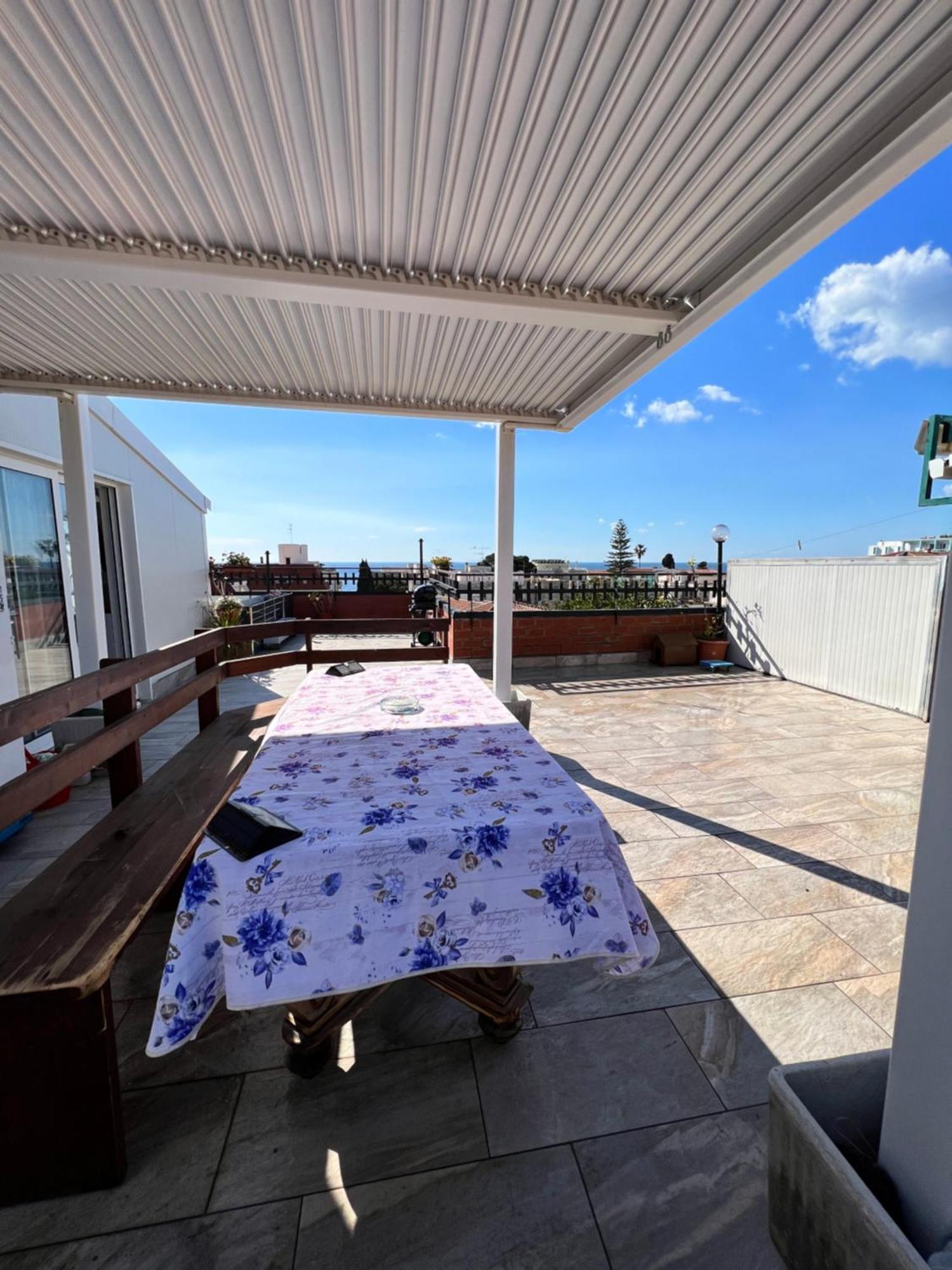 Sea View 2 Bedroom Vacation Apartment Джардини Наксос Екстериор снимка