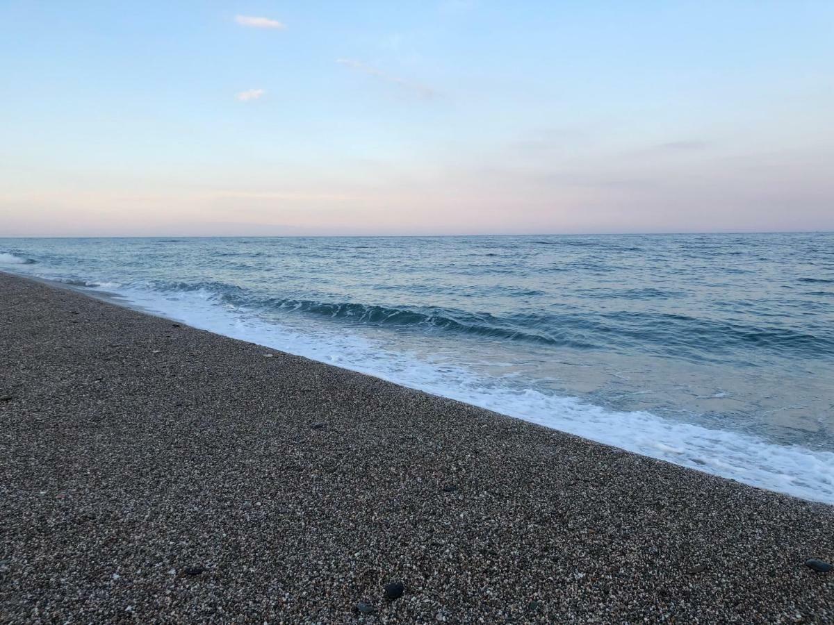 Sea View 2 Bedroom Vacation Apartment Джардини Наксос Екстериор снимка